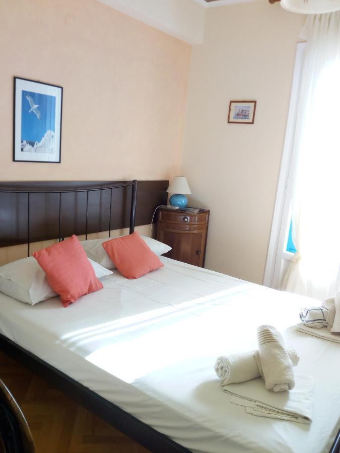 Agnes Rooms Kini Exterior foto